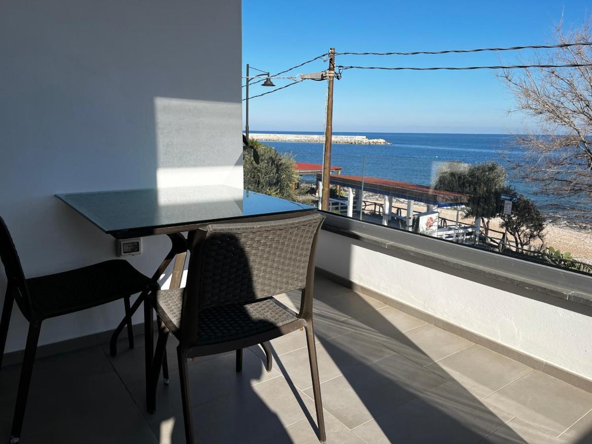 דירות קאלה גונונה Fronte Mare מראה חיצוני תמונה